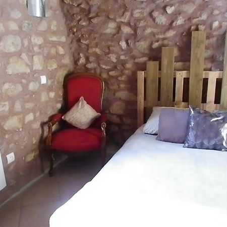 Bed and Breakfast Le Donjon De La Reine Margot Beaumont  Esterno foto