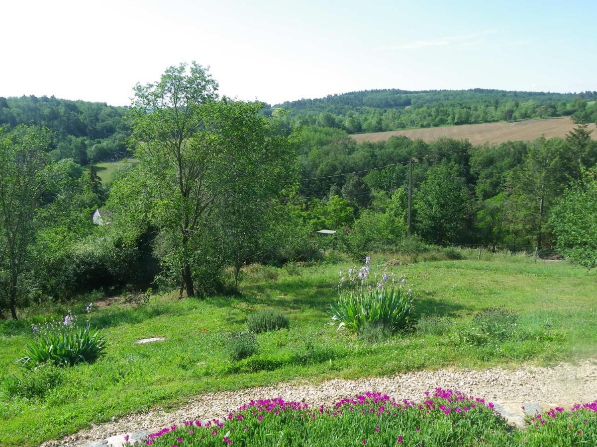 Bed and Breakfast Le Donjon De La Reine Margot Beaumont  Esterno foto